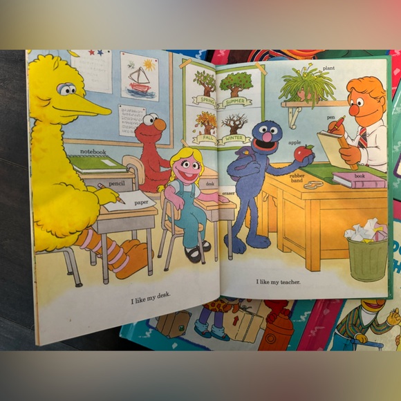 Lot of 8 90’s Sesame Street Children's Book Club Large Hardcover - Picture 2 of 10